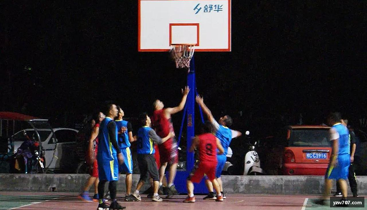 ✨ 周边狂欢，折扣来袭！用热爱装点生活，让热血永不落幕🛒